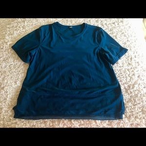 Lululemon Sole Training Poseidon Blue Top 8